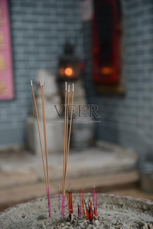 紫微斗数算命详细解析 紫微斗数算命详细解析