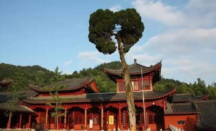 阳宅与阴宅风水的关系是什么 阳宅与阴宅风水的关系是什么
