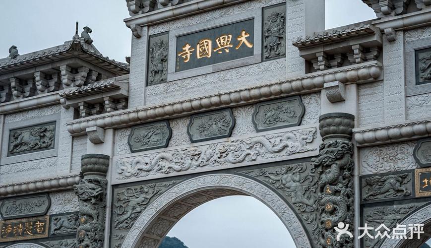 约白羊座运势穿搭(白羊座穿衣搭配) 约白羊座运势穿搭(白羊座穿衣搭配)