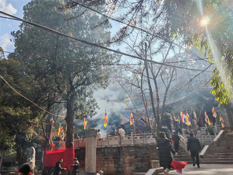 圆形墓碑风水禁忌图片高清(有关墓碑的13条风水禁忌) 圆形墓碑风水禁忌图片高清(有关墓碑的13条风水禁忌)