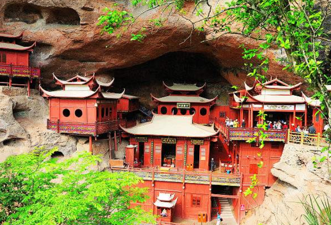 麻衣相法《神异赋》刘恒注解:耳白过面,朝野闻名 麻衣相法《神异赋》刘恒注解:耳白过面,朝野闻名