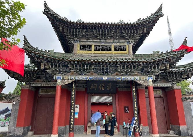 书桌背景墙风水禁忌图例(客厅沙发背景墙挂画风水) 书桌背景墙风水禁忌图例(客厅沙发背景墙挂画风水)