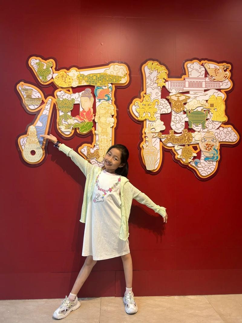 熬夜后眼睛变小的女人面相 熬夜后眼睛变小的女人面相