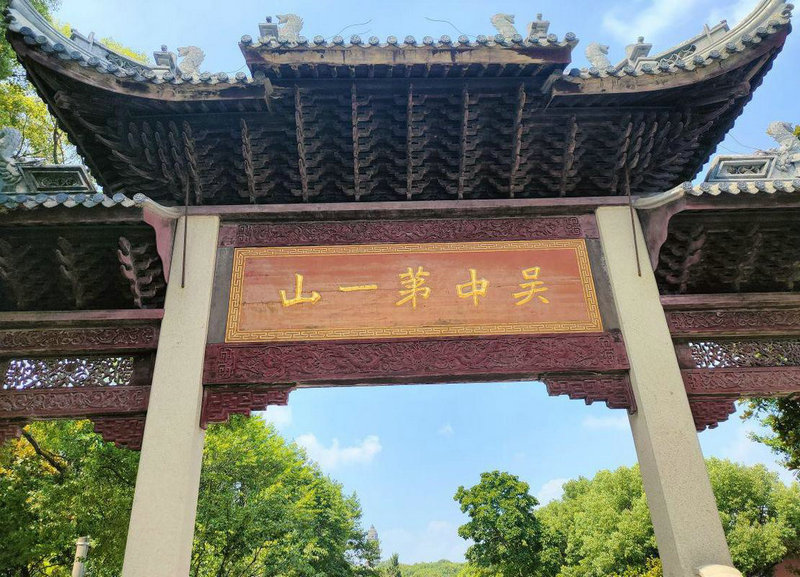 梦见抱着一只猫 梦见驱赶猫是什么意思 梦见抱着一只猫 梦见驱赶猫是什么意思