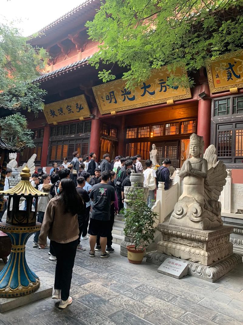 谭咏麟为啥可以有两个老婆 谭咏麟为啥可以有两个老婆