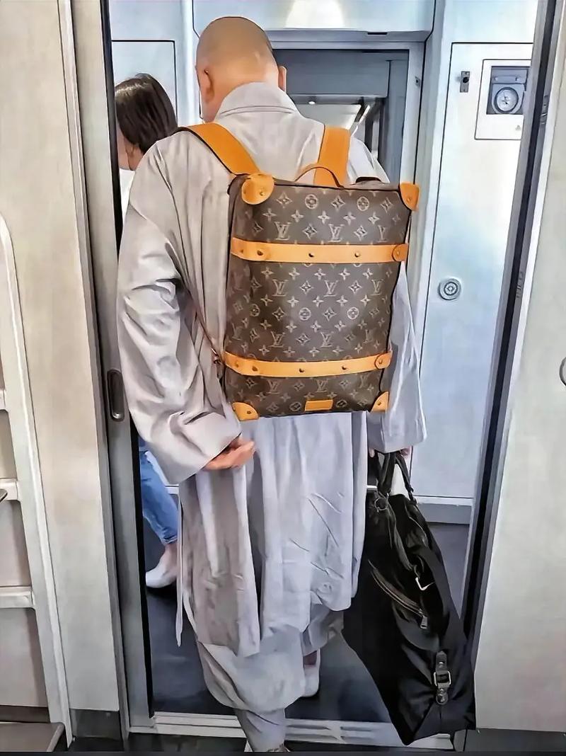 �����ţ����˫���Ը�