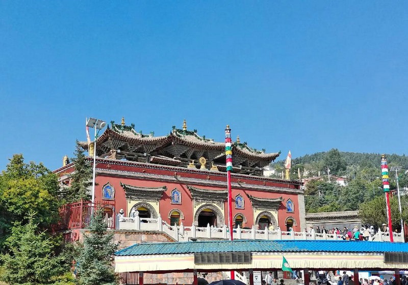 戊土八字算命详解(戊土日主人的性格分析) 戊土八字算命详解(戊土日主人的性格分析)