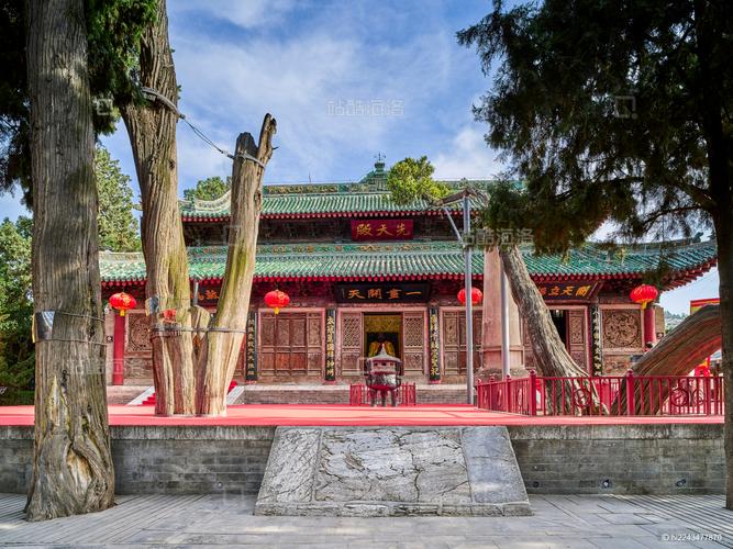 梦见合唱 梦见听别人唱歌是什么预兆 梦见合唱 梦见听别人唱歌是什么预兆