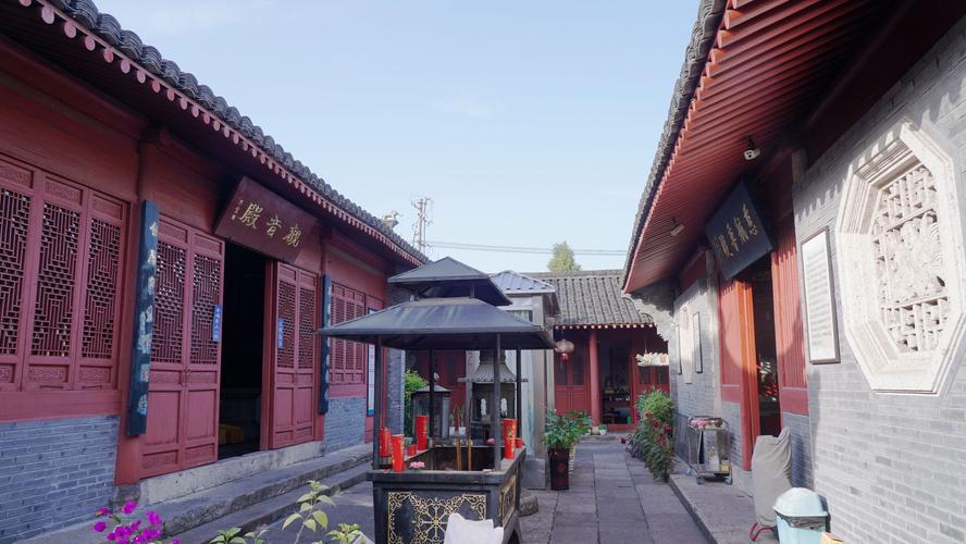 农村房子院子围墙风水禁忌讲究(围墙外大门口的风水禁忌) 农村房子院子围墙风水禁忌讲究(围墙外大门口的风水禁忌)
