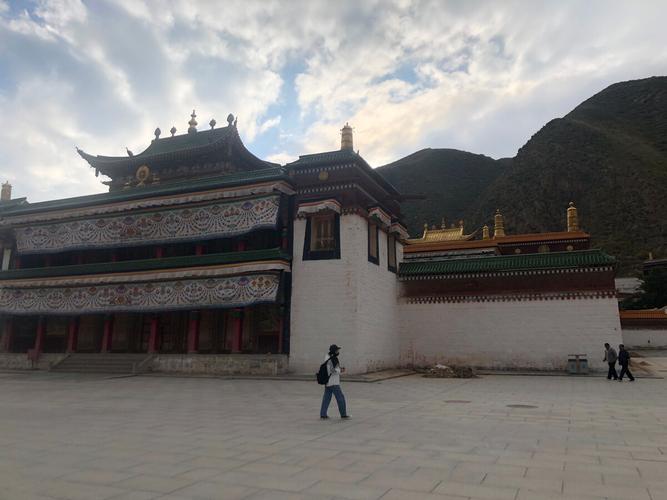 住宅门窗风水禁忌有哪些(房屋装修房门风水禁忌表) 住宅门窗风水禁忌有哪些(房屋装修房门风水禁忌表)