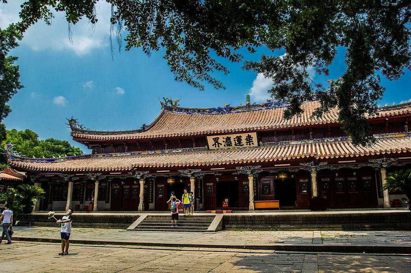 梦见在家拜祭 梦见老虎在家什么预兆 梦见在家拜祭 梦见老虎在家什么预兆