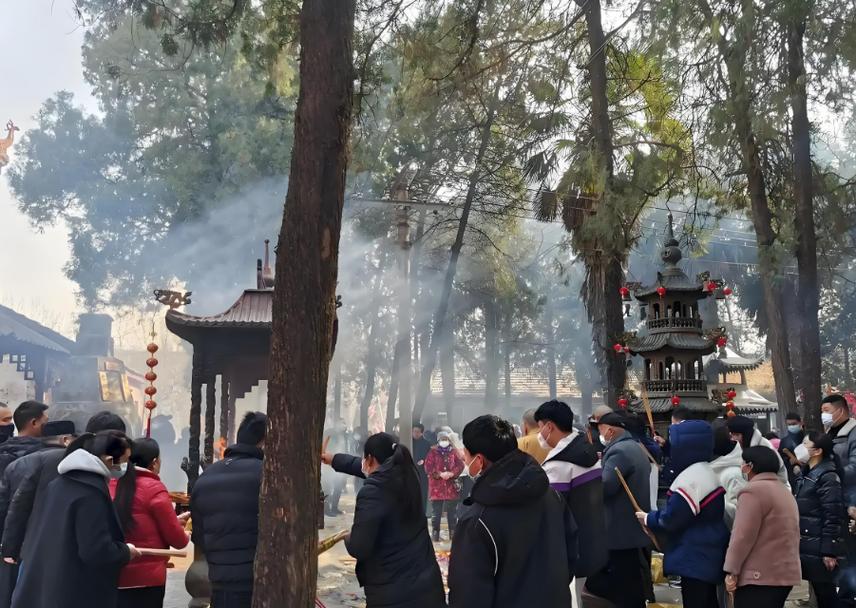 客厅壁纸风水揭秘客厅用什么颜色的壁纸风水好 客厅壁纸风水揭秘客厅用什么颜色的壁纸风水好