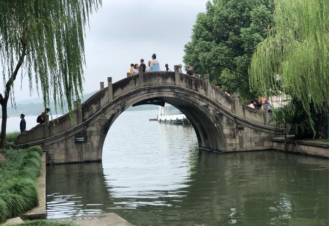 祈福生辰八字吗命带将军箭的人八字姓名是否可写到庙里祈福 祈福生辰八字吗命带将军箭的人八字姓名是否可写到庙里祈福