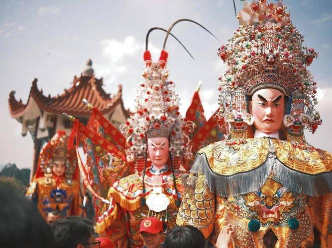 梦见陌生人过的很悲惨 梦见自己在陌生的地方 梦见陌生人过的很悲惨 梦见自己在陌生的地方