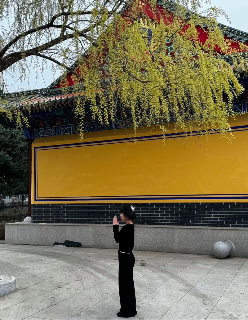 梦见别人家鱼塘好多 梦见很多熟人来鱼塘 梦见别人家鱼塘好多 梦见很多熟人来鱼塘