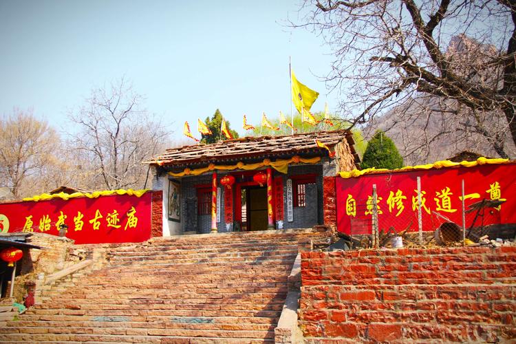 生肖龙配啥好运呢属相兔(女兔和男龙什么属相最配对,属龙和属兔相配吗 ) 生肖龙配啥好运呢属相兔(女兔和男龙什么属相最配对,属龙和属兔相配吗 )