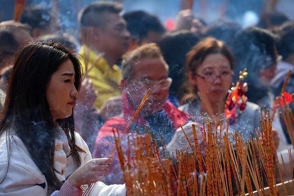 幸福家庭心手相连 幸福家庭心手相连