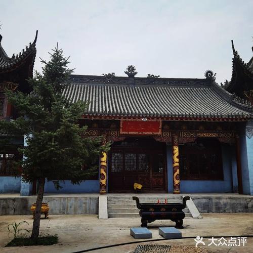 女人梦中水景的象征意义探究,梦境中的涝坝暗示深意 女人梦中水景的象征意义探究,梦境中的涝坝暗示深意