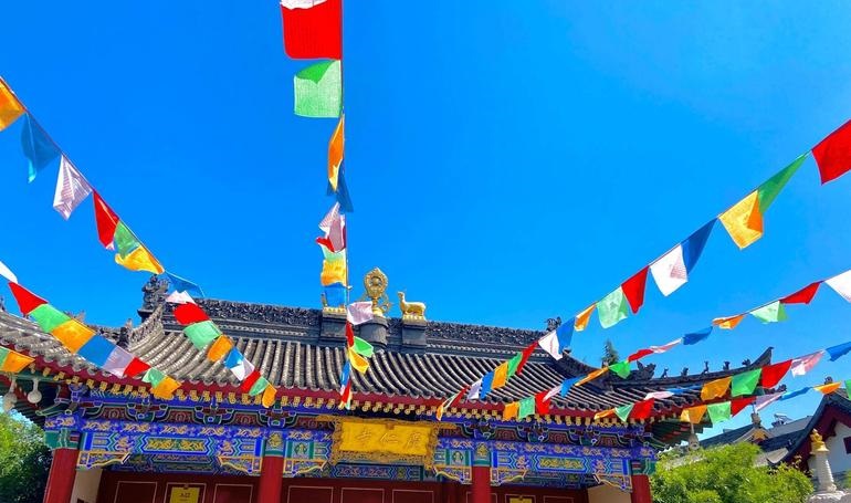 梦见碰到别人胳膊上戴孝 梦见别人臂上戴黑孝 梦见碰到别人胳膊上戴孝 梦见别人臂上戴黑孝