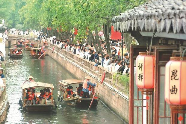 库里扣篮滑倒_库里扣篮滑倒动图 库里扣篮滑倒_库里扣篮滑倒动图